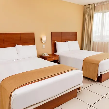 Costa del Sol Wyndham Pucallpa Esterno foto