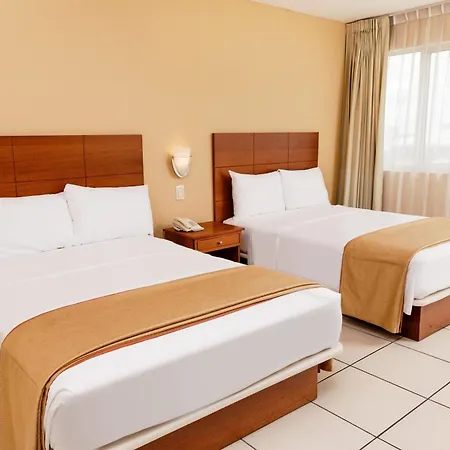 Costa del Sol Wyndham Pucallpa Esterno foto