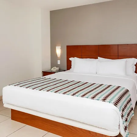 Costa del Sol Wyndham Pucallpa Esterno foto