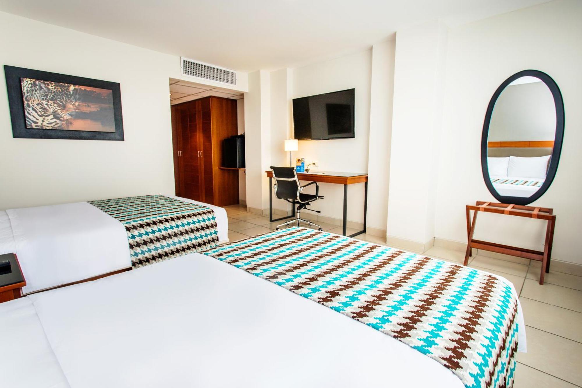 Wyndham Costa Del Sol Hotel 5*