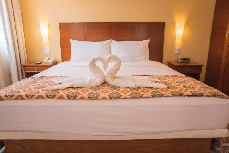 Wyndham Costa Del Sol Hotel 5*